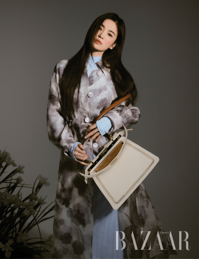 펜디_배우 송혜교 앰버서더 선정_하퍼스바자 화보 01