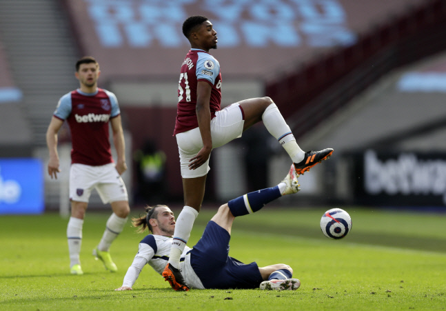 레스터·웨스트햄 뜨고 리버풀·토트넘·아스널 진다…빅클럽 경계 사라진 EPL