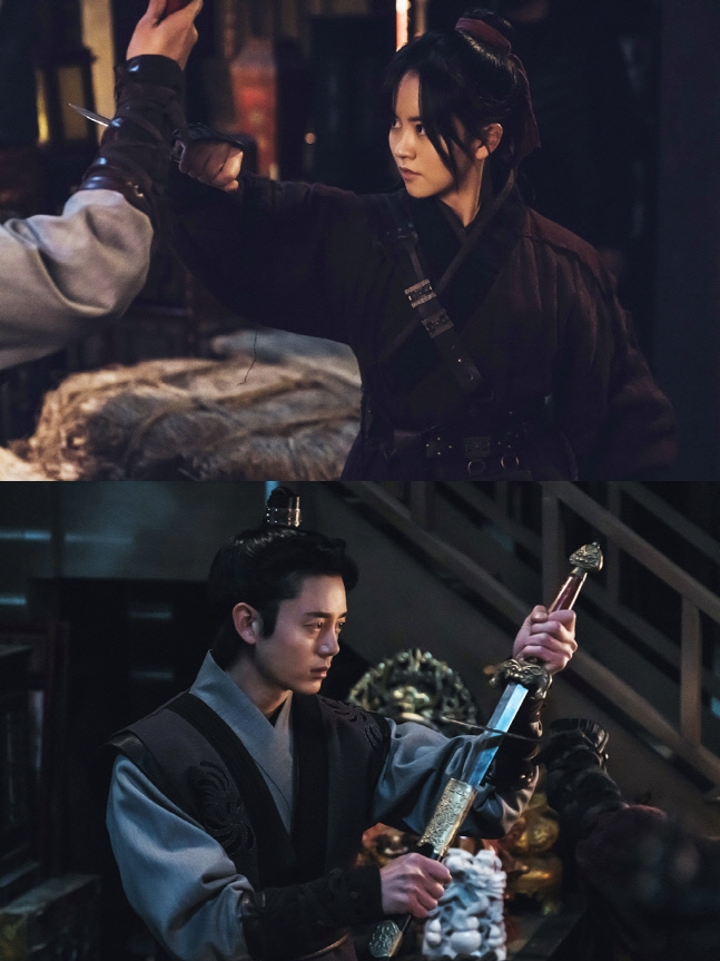 '달이 뜨는 강' 김소현과 이지훈이 다시 만났다…날카로운 눈맞춤에 긴장감↑