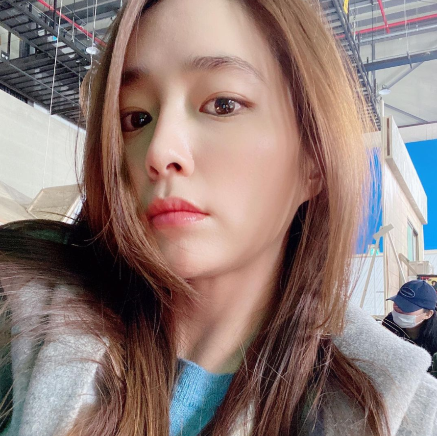 이민정 "아무리 생각해도 무섭..." 소름돋는 셀카 동상이몽[★SNS]