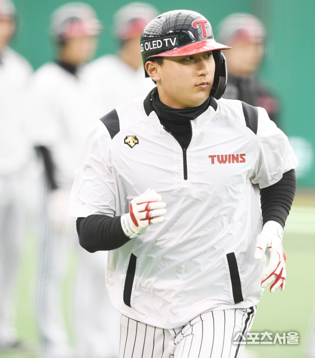 [포토] LG 김주성, 새 시즌 활약을!