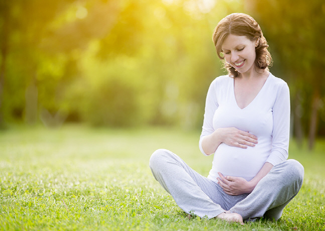 "집콕육아에 지친 엄마들, 메이필드호텔로 모여라"