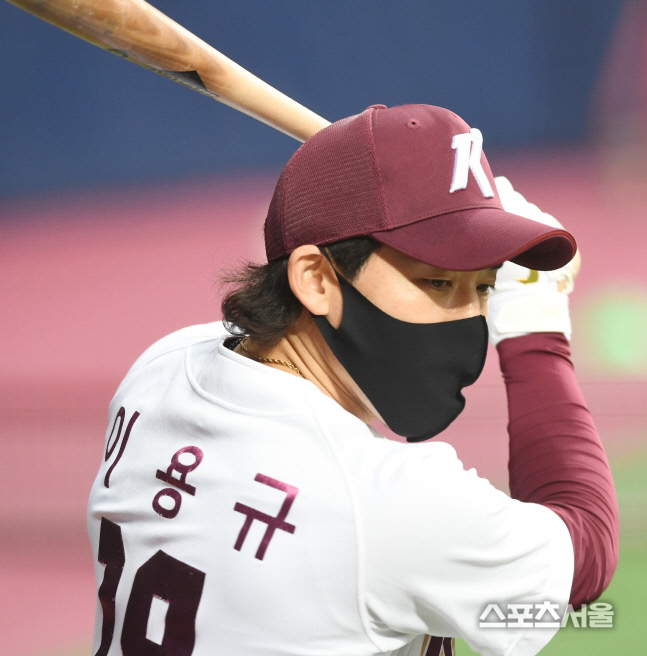[포토] 키움 이용규, 베테랑의 새 출발~