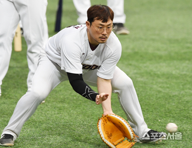 [포토] 키움 이지영, 수비 훈련!