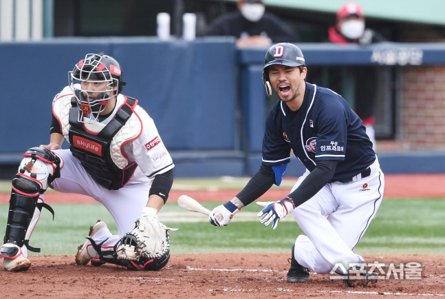 [포토] 두산 오재원, 부상 조심해야 하는데...