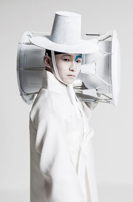 이희문의 오방神과(OBSG) 싱글 'Sea Breeze' 내놔