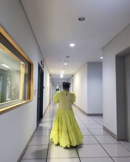 '148cm의 앙증美' 박나래 "뒷모습이 귀엽다고, 그럼 앞 모습은?"[★SNS]