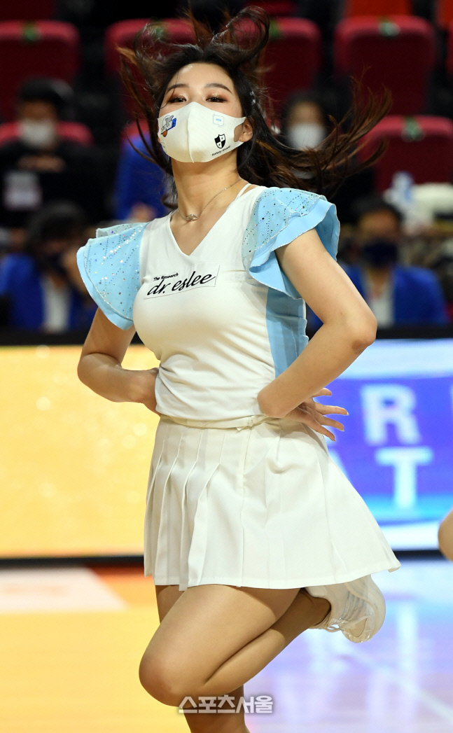 [포토] 전자랜드 치어리더 '섹시 발랄'