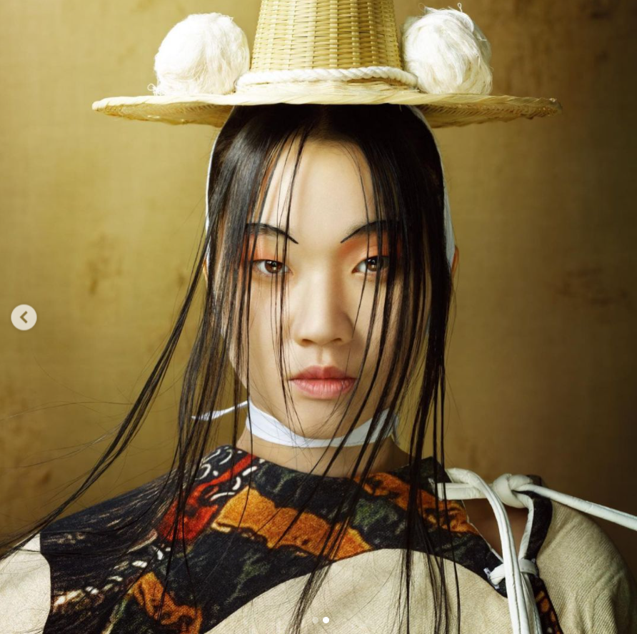 '톱모델은 달라' 장윤주, 패랭이를 페도라 만드는 포스[★SNS] 