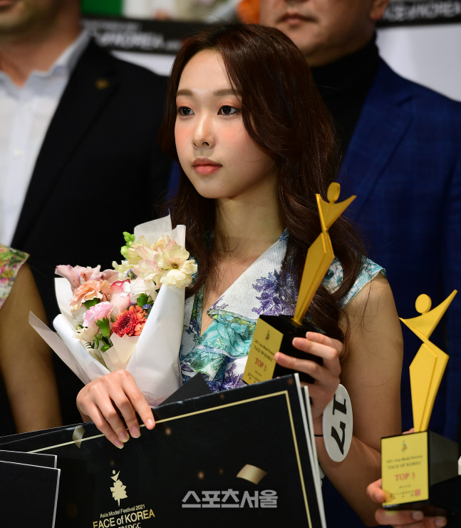 ‘2021 페이스 오브 코리아’ 대상 한지수, "1억원이 걸린 아시아대회도 접수할래요"