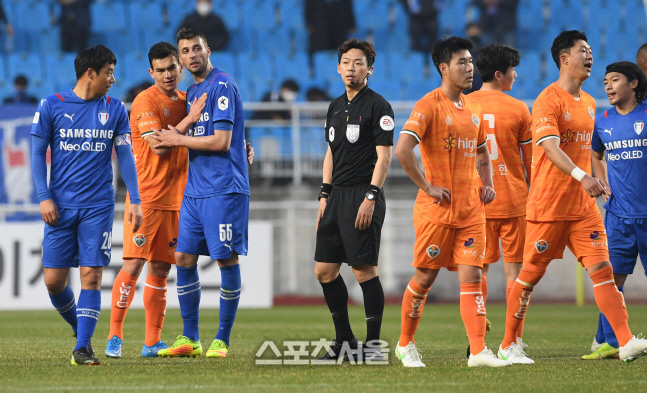 [포토] 수원 제리치, 무승부는 아쉽지만...