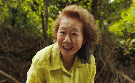 '미나리' 윤여정, 오스카 여우조연상 후보…韓배우 최초[공식]