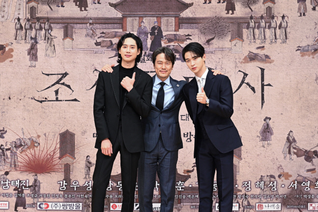 박성훈 감우성 장동윤 (2)