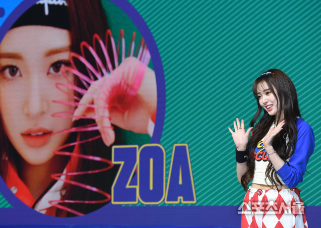 [포토] 위클리(Weeekly) 조아, 컴백 좋아요~