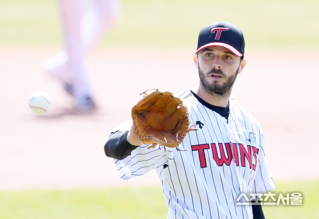"구속 더 나올지도" 수아레즈 쇼타임, LG 두산전 승리로 평가전 마무리[SS현장]