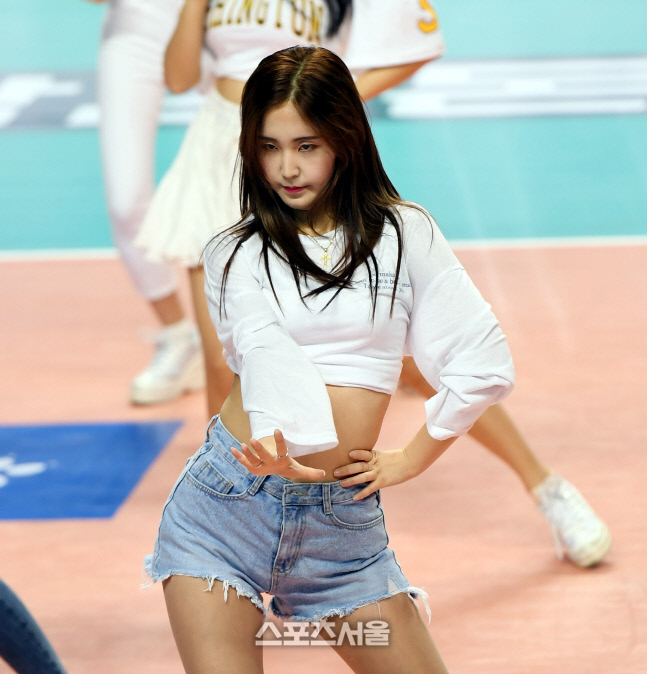 [포토] 치어리더 김한슬 '시크하게'