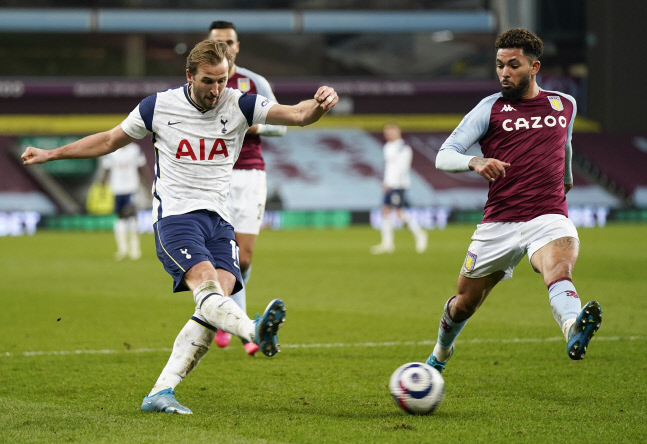 '손흥민 빠진' 토트넘, 비니시우스 데뷔골 앞세워 애스턴 빌라 2-0 격파