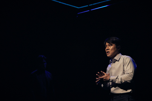 박호산, 5년만에 복귀한 연극 '얼음' 박수 속 성료