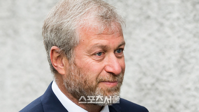 첼시 구단주 '푸틴의 사람들' 출판사및 작가에 대해 명예훼손 등 소송