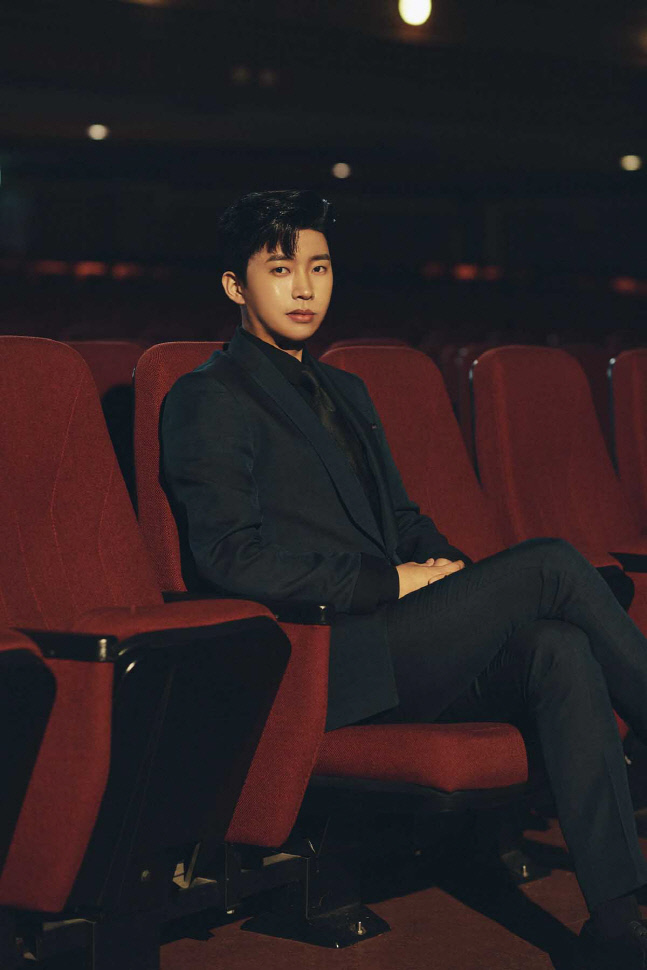 新역사 쓴 임영웅, 오늘(23일) '더쇼' 출격 "또 1위 할까"