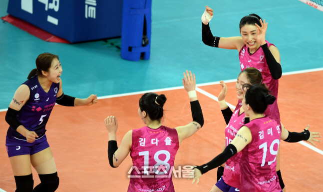 [포토] 김연경 \'득점에 환한 웃음\'