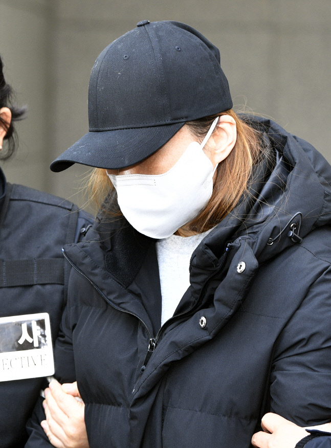 "임신한적도 없다"던 구미 여아 친모, 3년전 "셀프 출산" 검색 왜?