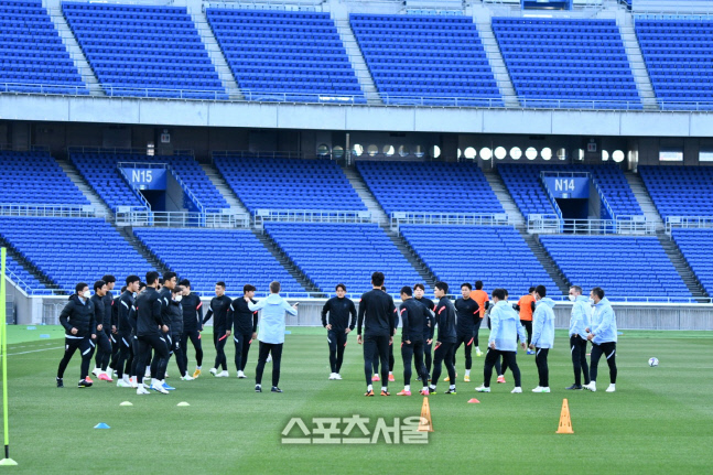 '위드코로나 시대' 첫 한일전…난세의 영웅이 등장할까 [한일전 관전포인트]