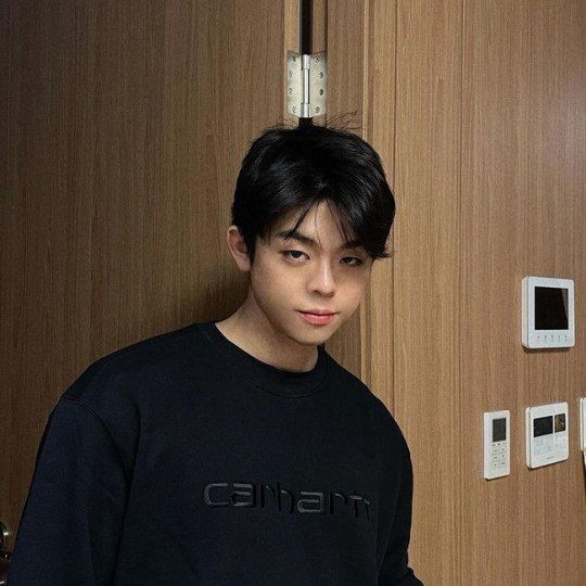 그리, 벌크업 후 태평양 어깨 자랑 "5월에 보자!"[★SNS]