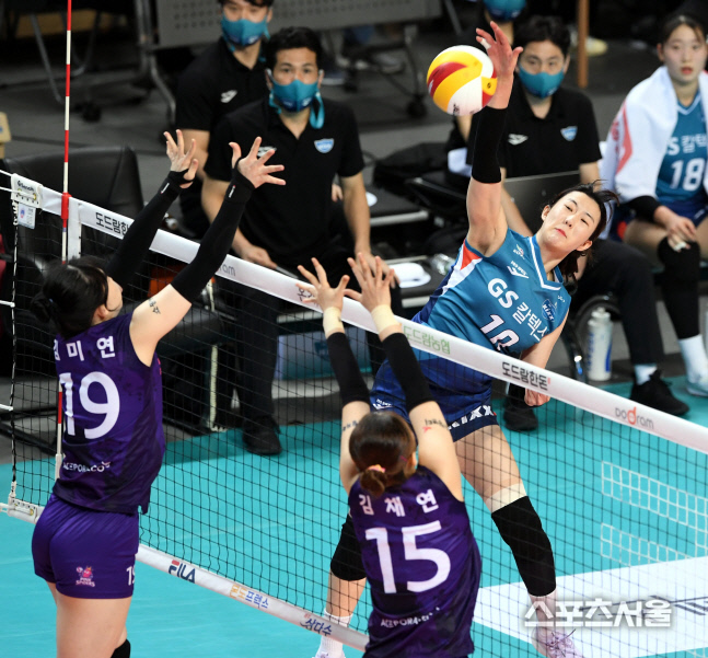 [포토] GS칼텍스 강소휘, 챔프전 연승을 향해!