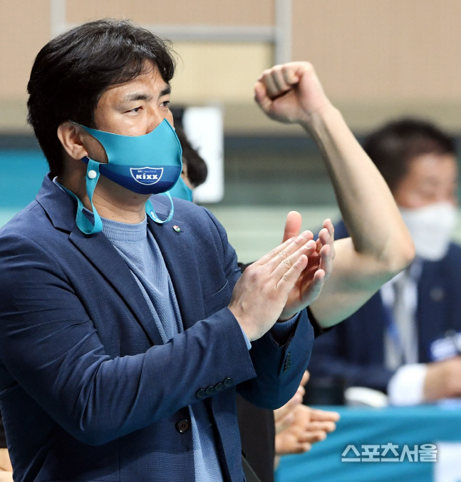 [포토] GS칼텍스 차상현 감독, 그래 지금처럼만!