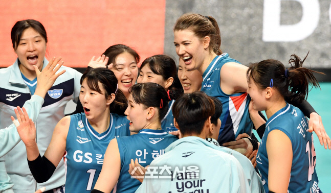 [포토] GS칼텍스 러츠-강소휘, 챔프전 2연승!