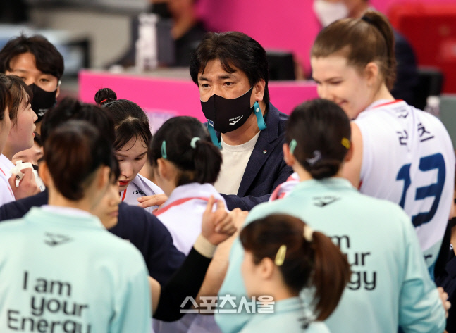 [포토]GS칼텍스 차상현 감독, 잘 하고 있어!