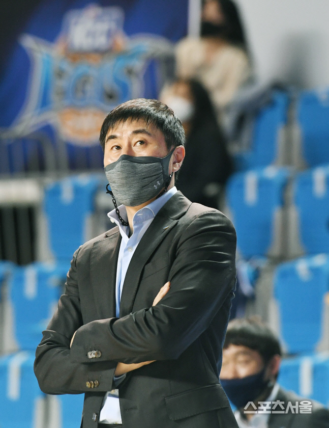 [포토] 삼성 이상민 감독, PO 희망은 아직...