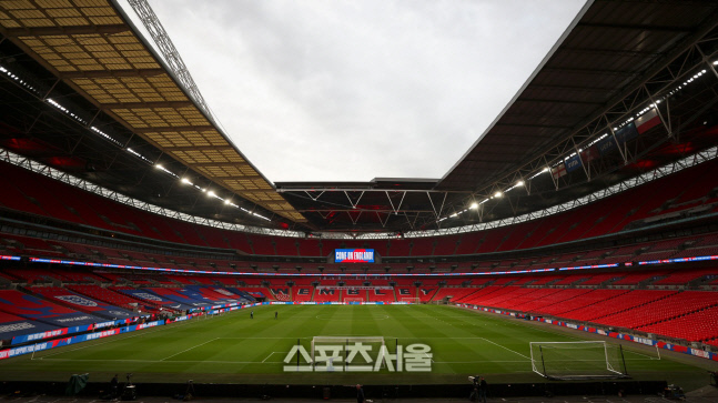 리그컵 결승전에 관중 8000명 입장 가능