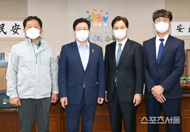정인선 회장과 염태영 수원시상