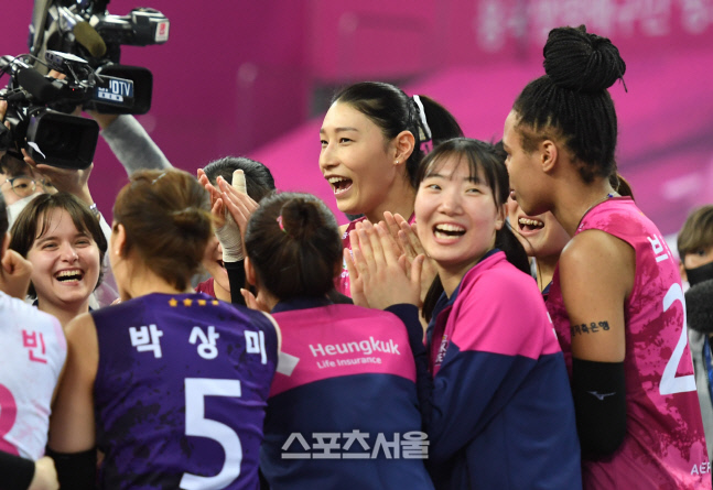 [포토]김연경, 잘 싸웠어!