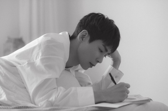 '에이트' 백찬, 미모의 회사원과 24일 결혼...6년 열애