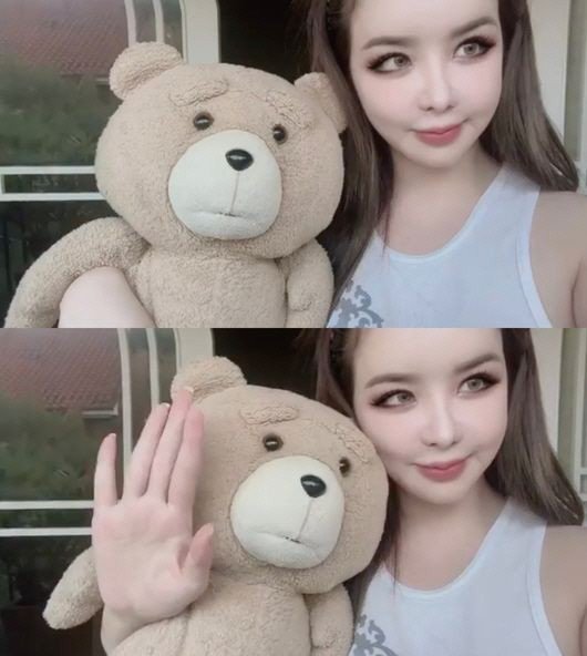 '11kg 감량' 박봄, 리즈시절 미모 회복…깨알 신곡 홍보도[★SNS]