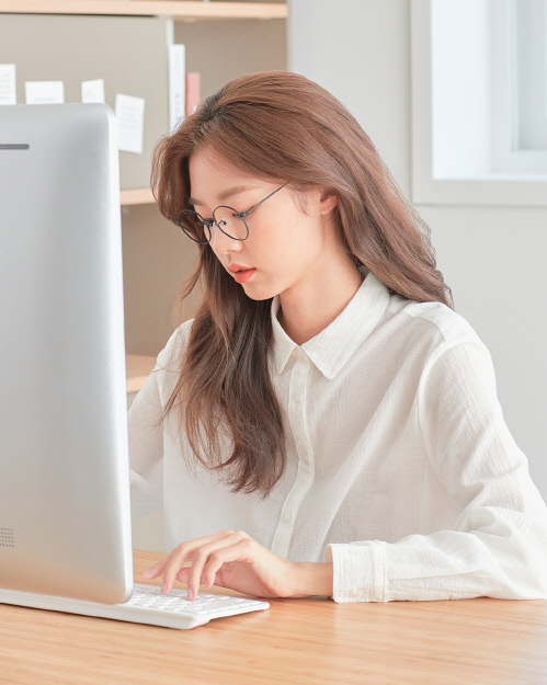 [자주] 비대면 시대 필수품! 블루라이트 차단 안경 출시