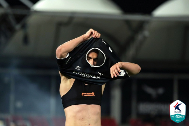 '황당 퇴장' 뮬리치 진솔고백 "유럽 친구는 놀리고, 아버지는 화내셨다…정말 미안!" [직격인터뷰]