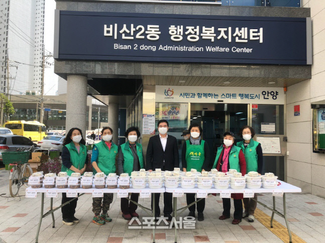 안양시 비산2동, 설 바자회 수익금 활용 '사랑의 밑반찬' 전달