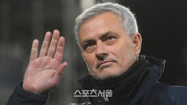 '스페셜 원' 무리뉴 감독 경질 이후 토트넘은 어떤 모습으로 변할까