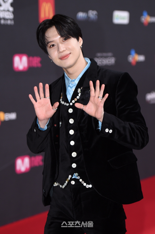 샤이니 태민, 5월 입대 밝히며 눈물 "13년간 고마웠어요"[종합]