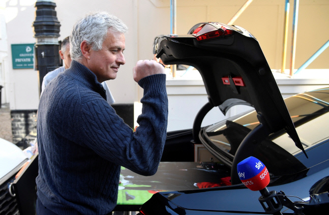 SOCCER-ENGLAND-MOURINHO/