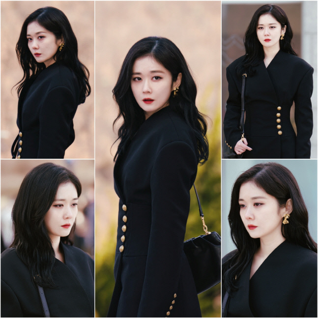 '대박부동산' 장나라, 걸음마다 카리스마 뚝뚝 '다크 아우라'