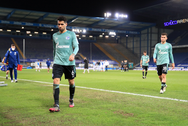 SOCCER-GERMANY-BIE-S04/REPORT