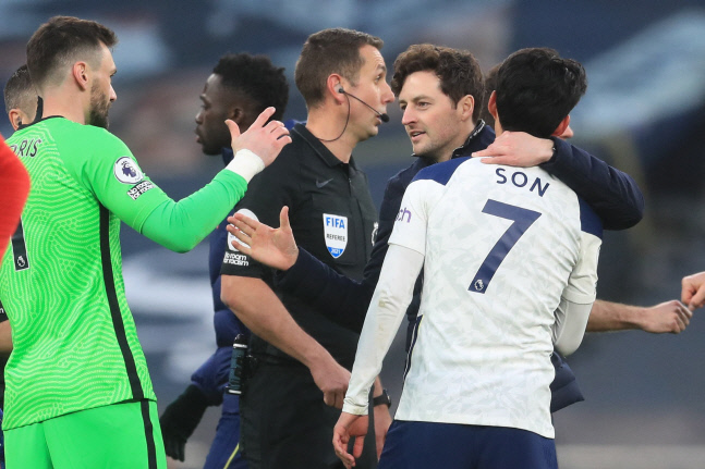 '통산 6골+펩 저격수' 손흥민, 커리어 첫 우승 향해 선발 출격 [토트넘-맨시티 현장라인업]