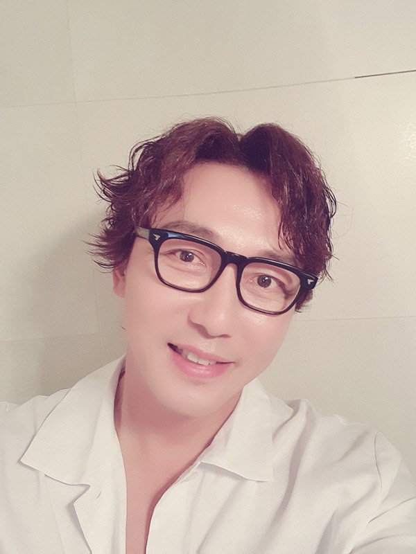 탁재훈, 크롬엔터와 전속계약…15년 지기 매니저와 동행[공식]