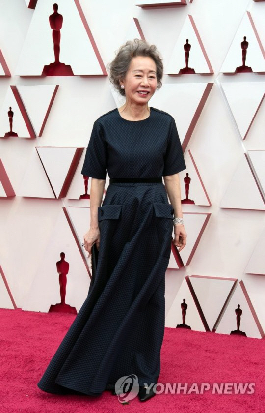 "아카데미도 접수"…'K할머니' 윤여정, 전세계를 사로잡다[SS이슈]