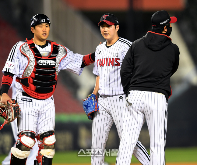 물집에 발목잡히는 투수, 원인 살펴보니[SS 집중분석]